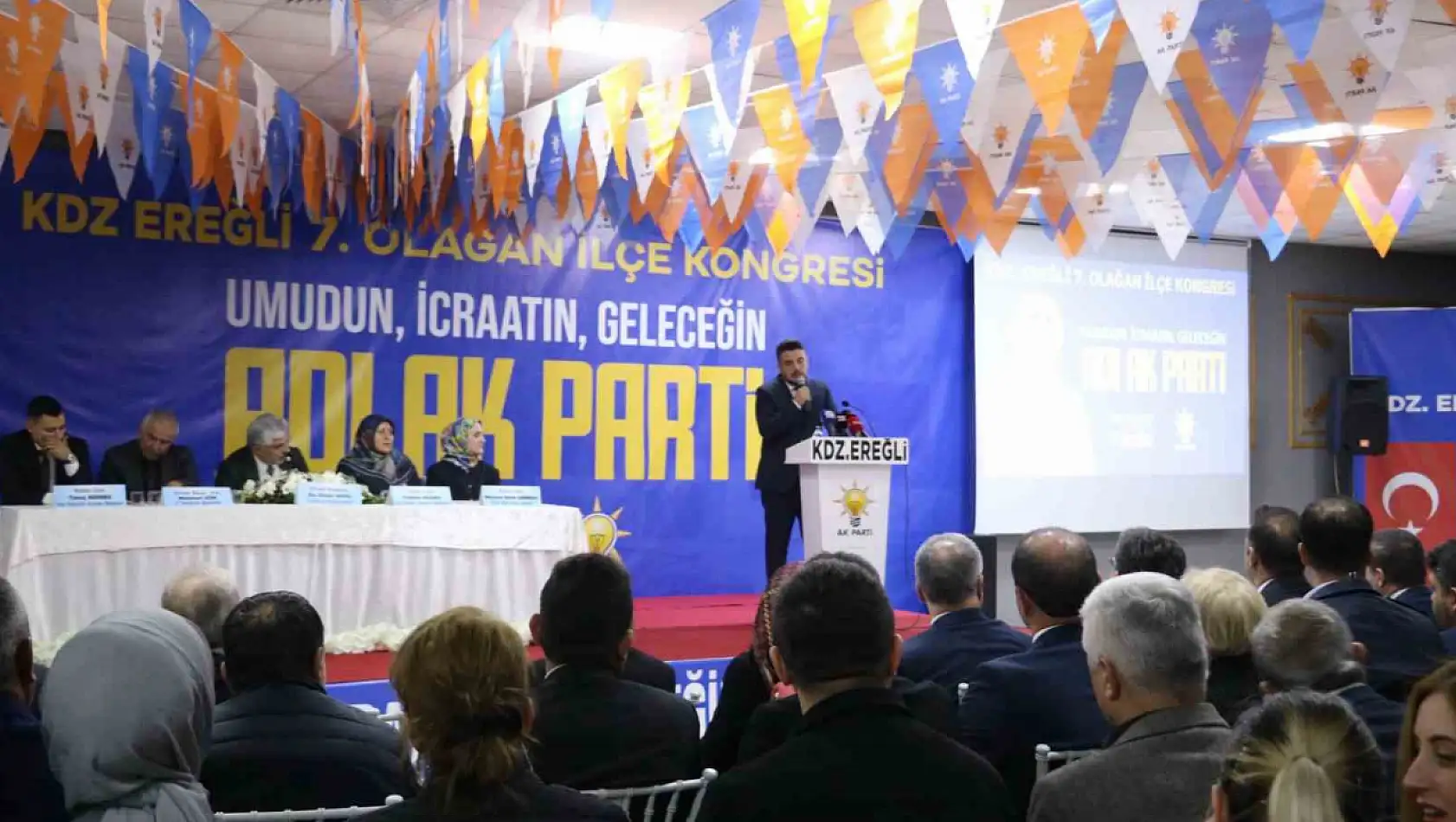 Bakan Yumaklı, AK Parti Karadeniz Ereğli İlçe Başkanlığı kongresinde konuştu