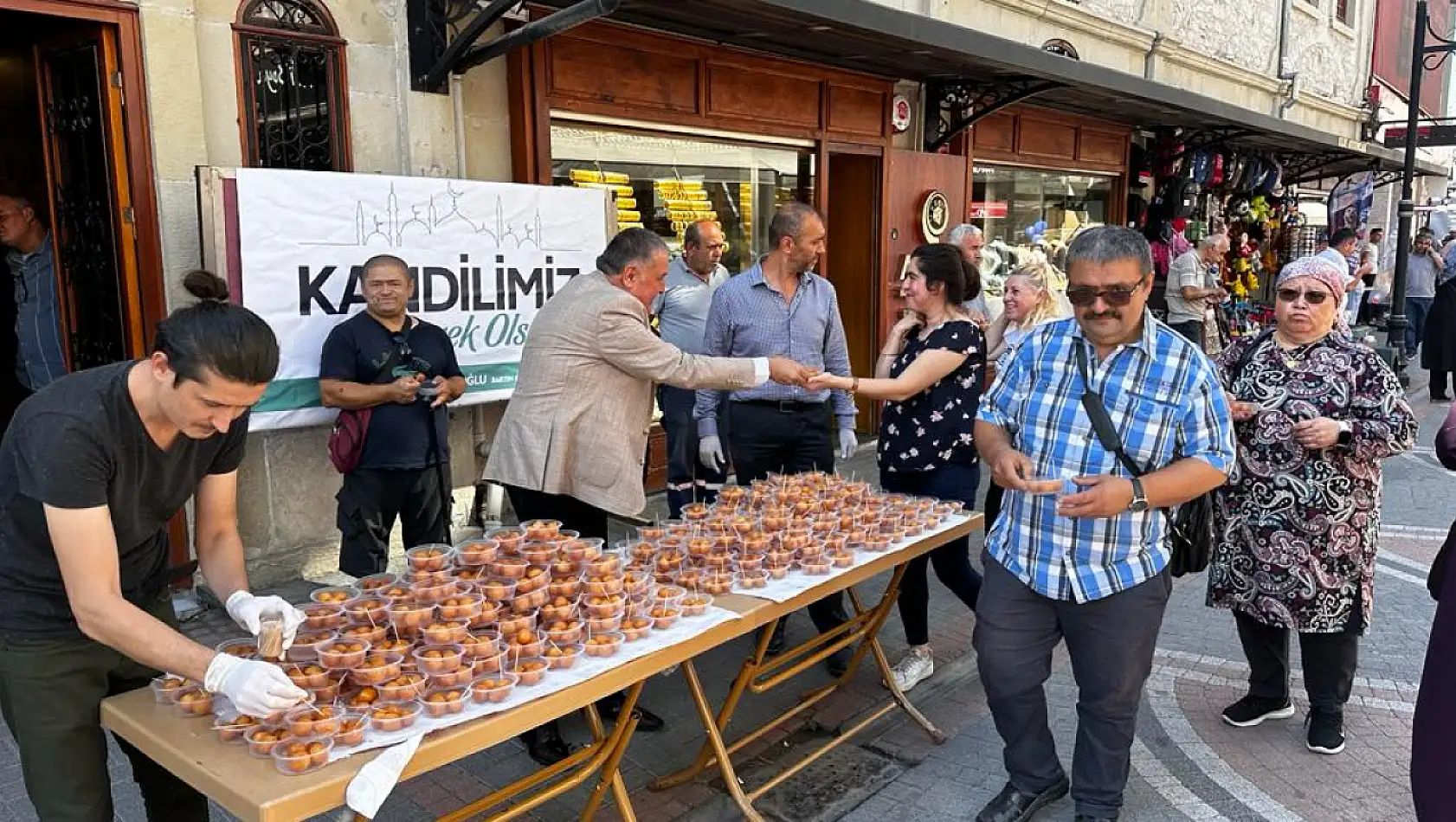 Belediyeden Mevlid Kandili ikramı