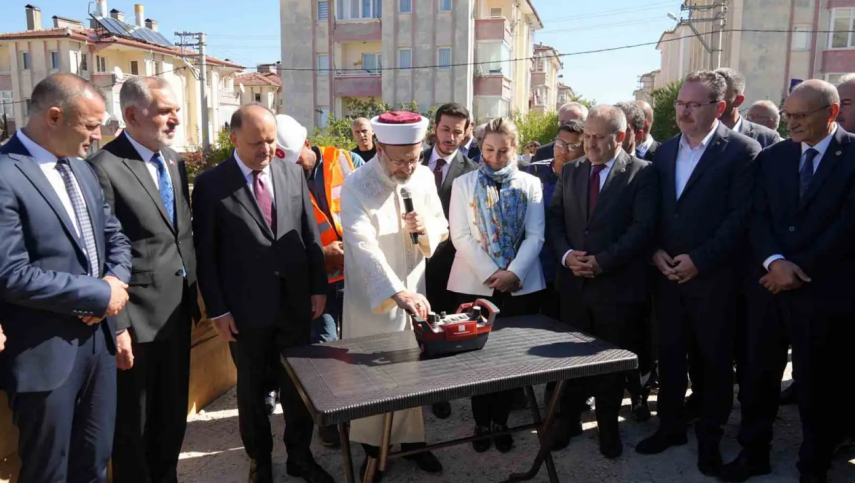 Diyanet İşleri Başkanı Erbaş: 'Medeniyetimizin temeli ilme, irfana, bilime, hikmete, bilgiye dayanmaktadır'