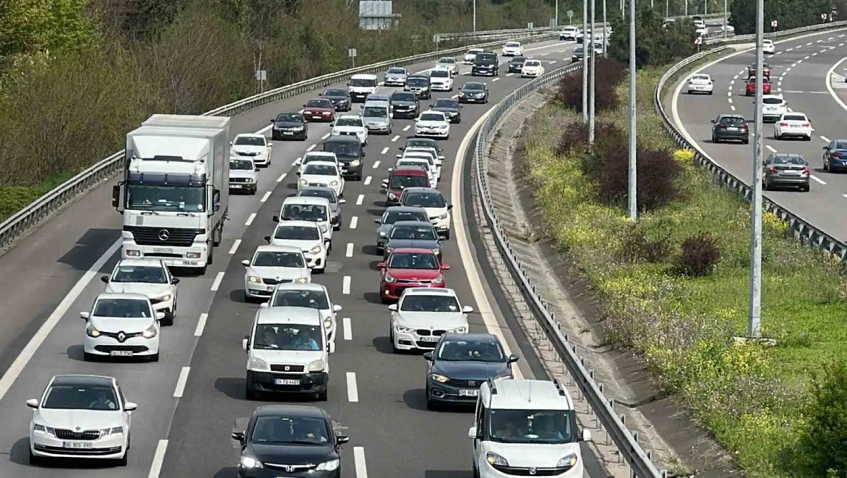 Düzce'de araç sayısı bir yılda 12 binden fazla arttı