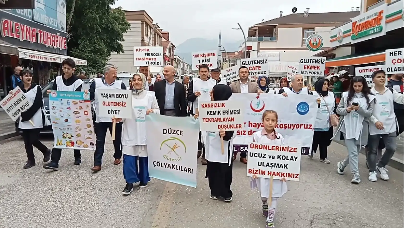 Hastalıklara dikkat çekmek için yürüyüş düzenlendi