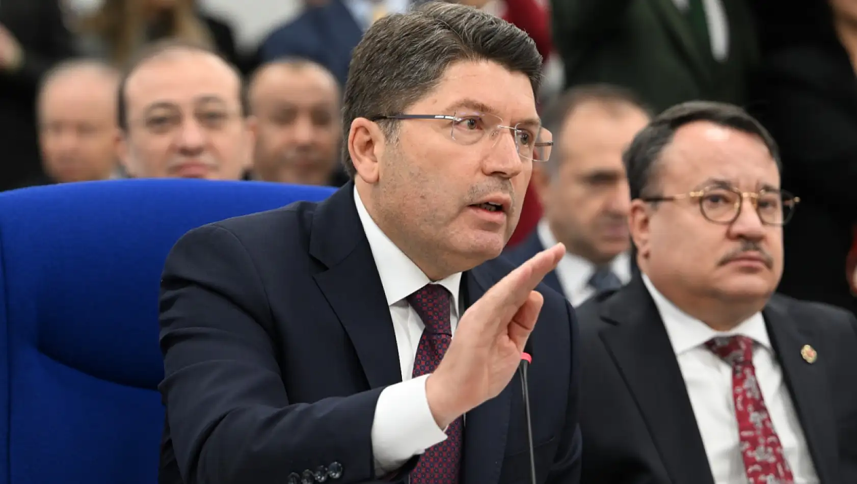 'Kadına şiddette cezaları artıran biziz'