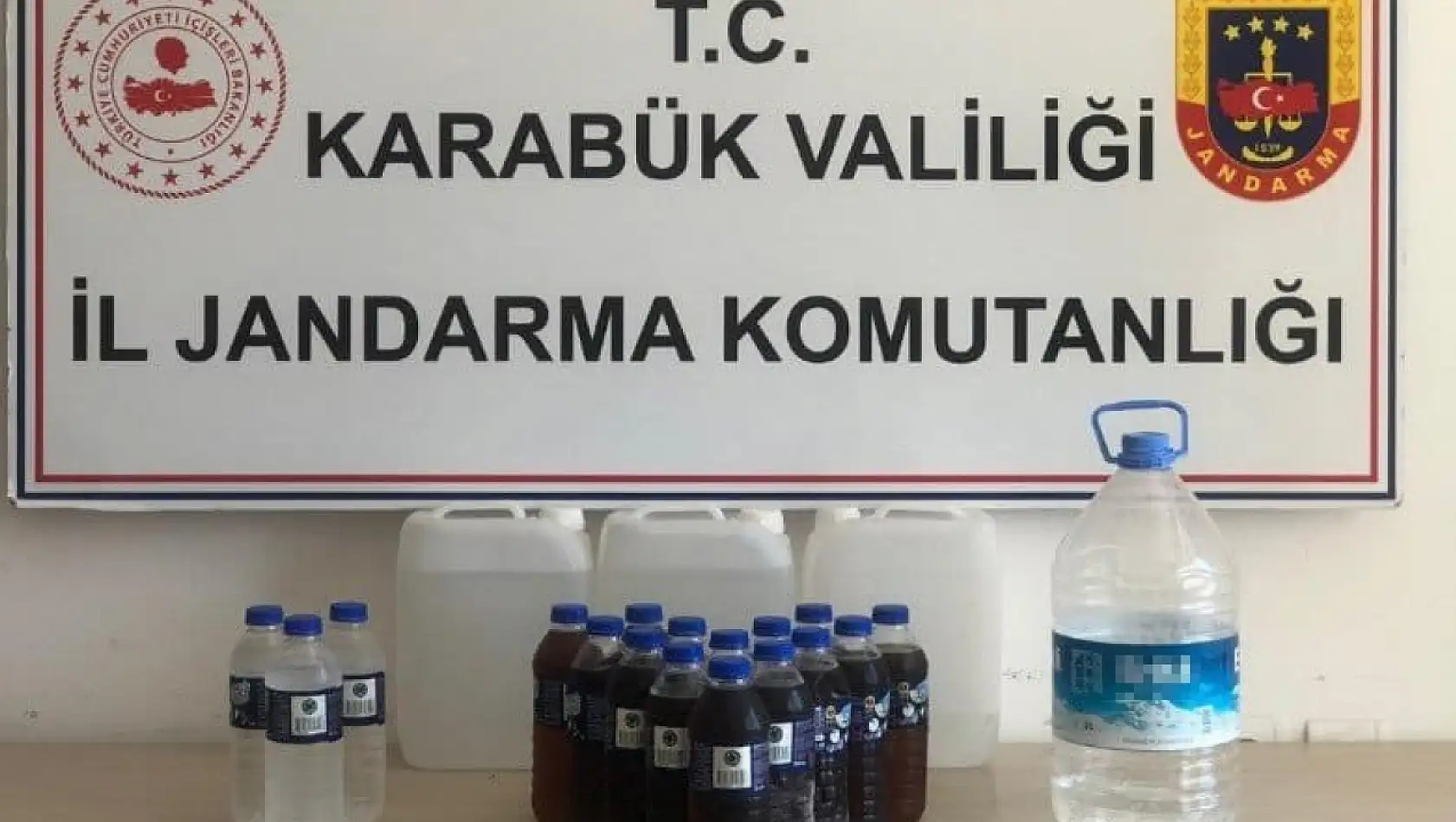 Karabük'te 20.5 litre kaçak alkol ele geçirildi