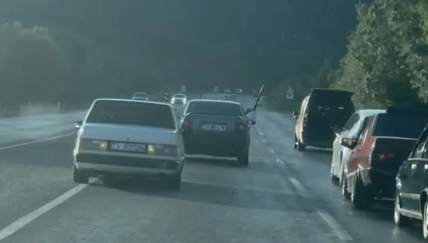 Pompalı tüfekle ateş açtı