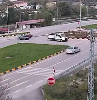 Kaza anı güvenlik kamerasında