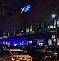Boşanma aşamasındaki eşini ve araya giren genci vurdu