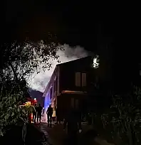 2 katlı ahşap evde yangın