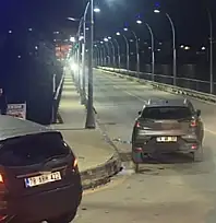 Karabük'te kavşakta iki otomobil çarpıştı: 2 yaralı