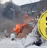 Karlar altındaki köyde yangın