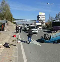 Otomobil takla attı, 3 kişi burnu bile kanamadan kurtuldu