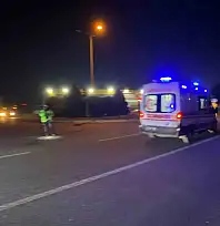 Trafikte kalan ambulansa polis ekiplerinden hızlı müdahale