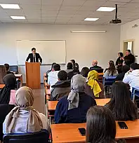 Ulus'ta mesleki söyleşilerin konuğu Savcı Ulaşan oldu