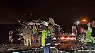 Diyarbakır'daki kazada ölen 4 kişinin cenazesi Adli Tıp Kurumu'na kaldırıldı