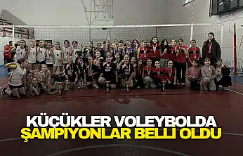 Küçükler Voleybolda Şampiyonlar Belli Oldu