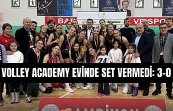 Rakiplere gözdağı