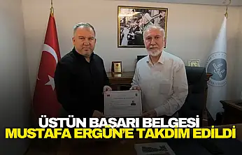 Üstün başarı belgesi takdim edildi