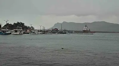 Gemiler Amasra Limanı'na sığındı