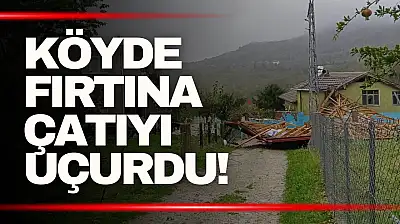 Fırtına Dehşeti! Uçan Çatı Telleri Koparıp Yola Savruldu