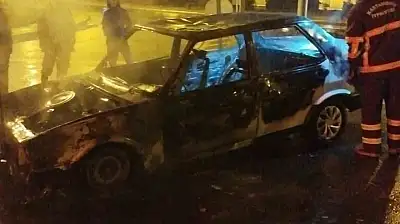 Seyir halindeki Tofaş alev alev yandı