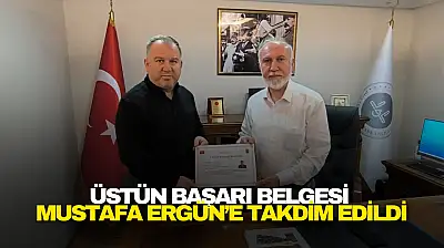 Üstün başarı belgesi takdim edildi