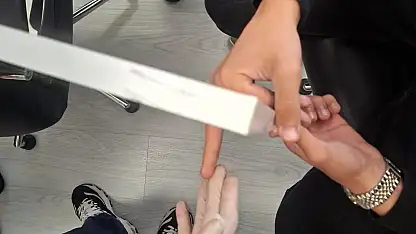 Öğrencinin eşya dolabındaki deliğe sıkışan parmağını ekipler kurtardı