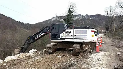Anında müdahale edildi heyelanın izleri giderildi