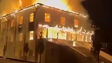 Bolu'da cami alev alev yandı