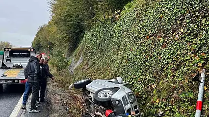 Bolu Dağı'nda kontrolden çıkan cip kanala devrildi