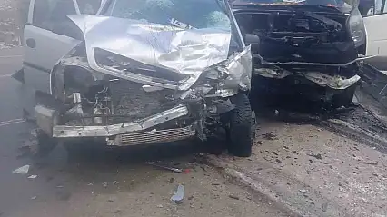 Bolu-Mudurnu yolunda feci kaza: 1'i ağır 10 yaralı