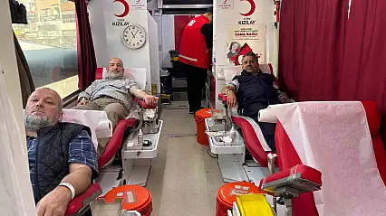 Düzce'de 107 din görevlisinden Kızılay'a kan bağışı