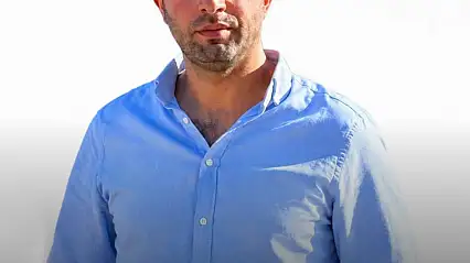 İnşaatta üzerine demir düşen işçi hayatını kaybetti