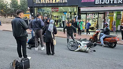 Karadeniz Ereğli'de motosiklet yayaya çarptı 3 yaralı