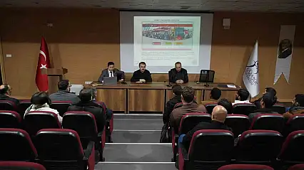 KBÜ ve İl Göç İdaresi, uluslararası öğrencilere ikamet bilgilendirmesi yaptı