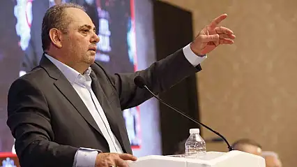 Özçelik-İş'ten 750'den fazla öğrenciye burs desteği