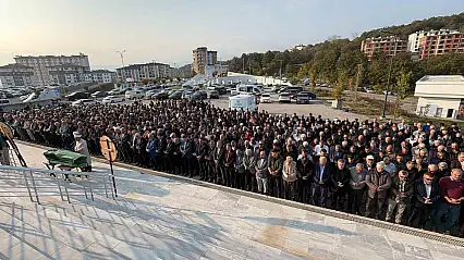 Sevilen profesör son yolculuğuna uğurlandı