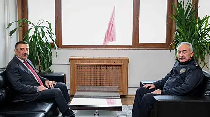 Vali Hacıbektaşoğlu'ndan Emniyet Müdürü Kaba'ya hayırlı olsun ziyareti