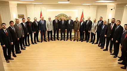 Yeni yönetim Vali Makas ile bir araya geldi