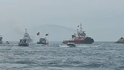 Zonguldak Limanı'nda Cumhuriyet Bayramı'na özel deniz gösterisi