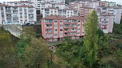 135 haneli sitede çökme endişesi: 'İki yıldır çözüm bekliyoruz'