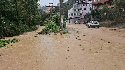Zonguldak'ta şiddetli yağış etkili oldu