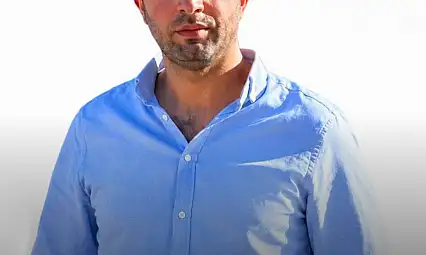 İnşaatta üzerine demir düşen işçi hayatını kaybetti