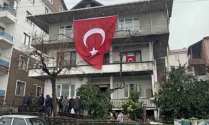 Yalova'da şehit olan polis memurunun Düzce'deki baba ocağına acı haber ulaştı