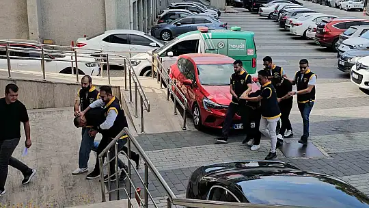 'Adınız FETÖ soruşturmasına karıştı' deyip milyonluk vurgun yaptılar