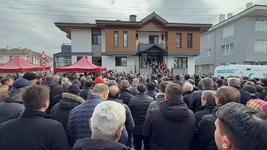 'Biz yanıyoruz, itfaiye gönderin'