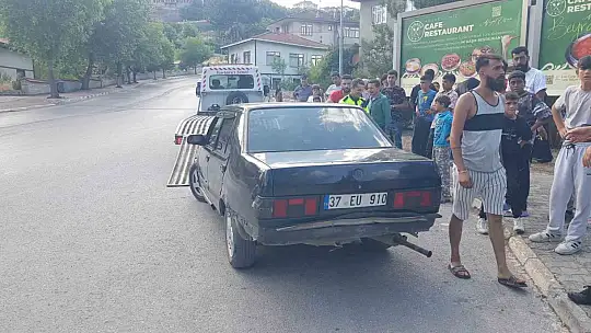 Dur ihtarına uymadı, 4 araca çarptı
