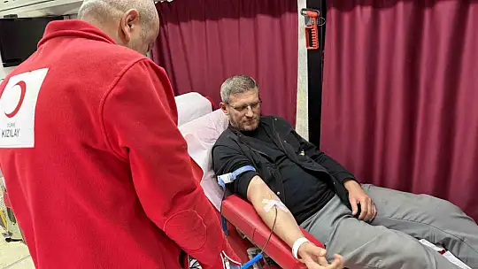 AK Parti'den kan bağışı