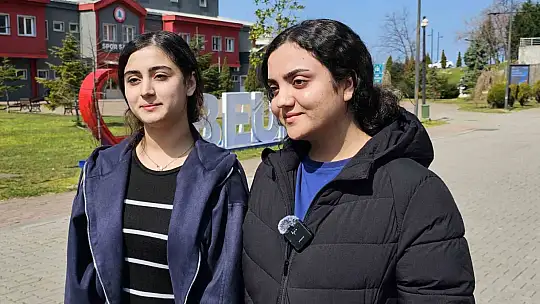 Uluslararası öğrenciler, savaşların son bulması temennisinde bulundu