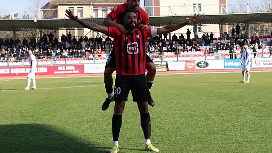 Bartınspor 100 dakikalık maçtan 3 puan çıkardı