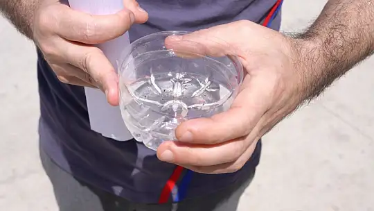 1 bardak su, 100 sivrisineğe neden olabilir