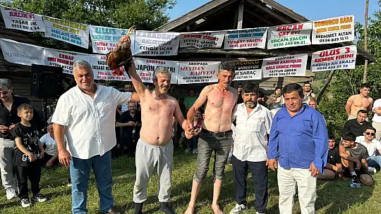 Sarıfasıl güreşleri nefes kesti